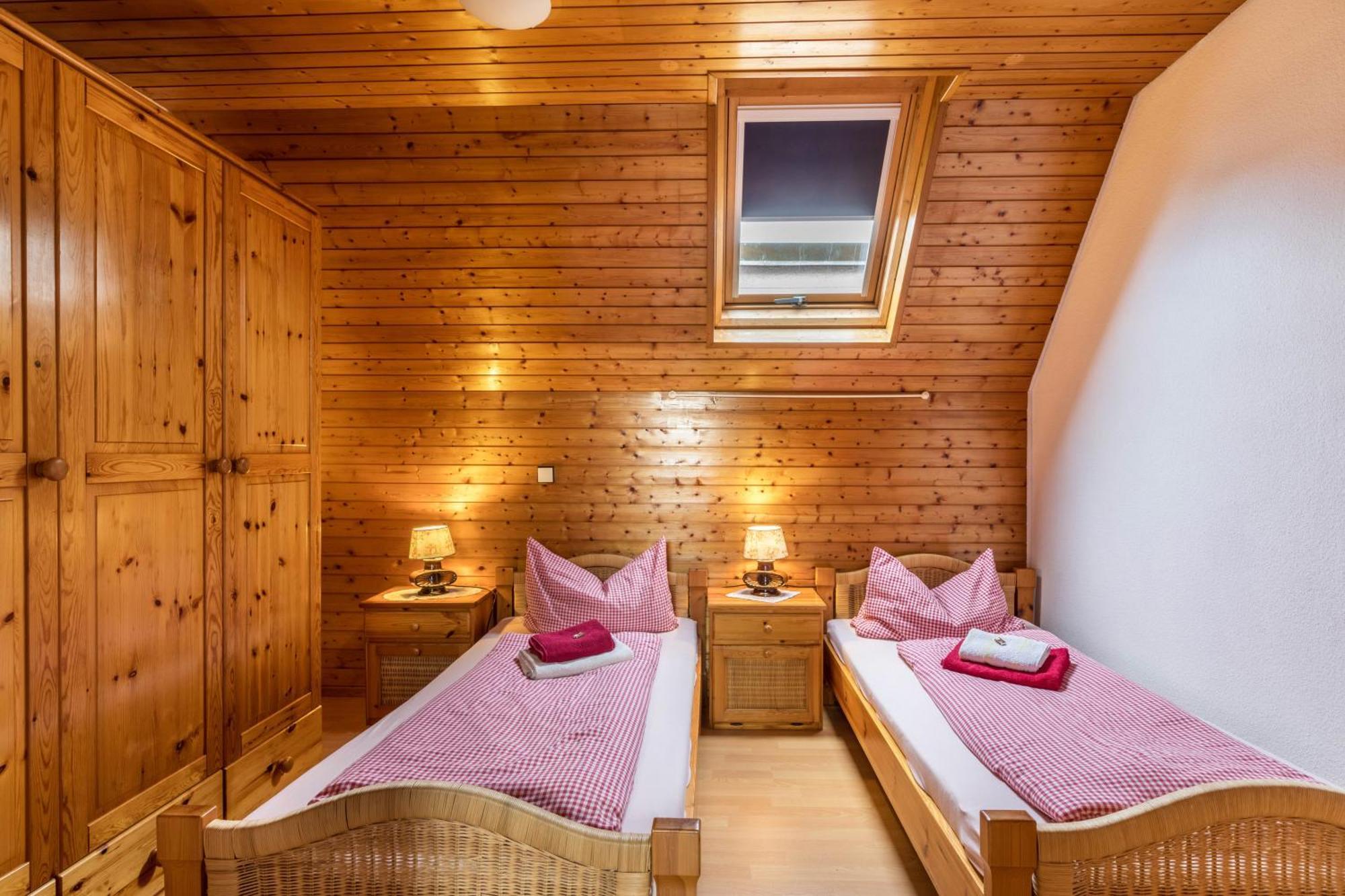 Ferienwohnung Sila Weinstadt Exterior foto